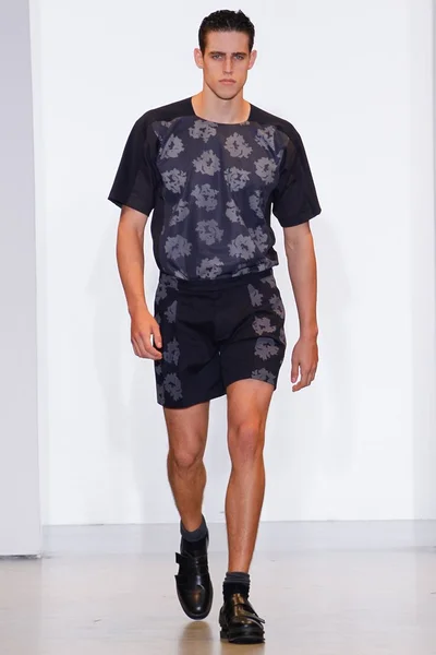Look 23